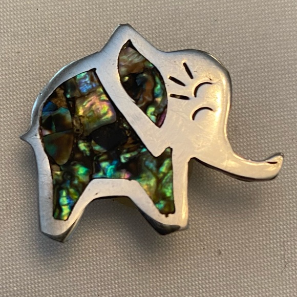 Vintage SCK Taxco Sterling Silver Abalone Elephant Pin Mexico Signed 1' x 1.16" - Picture 3 of 8